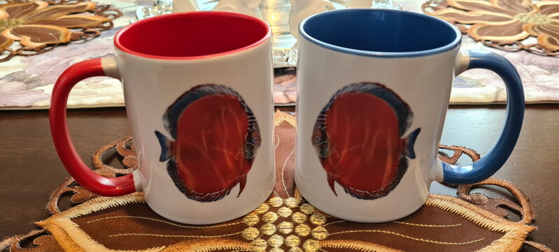Hrnček Discus červený 330ml Hrnček Discus červený 330ml